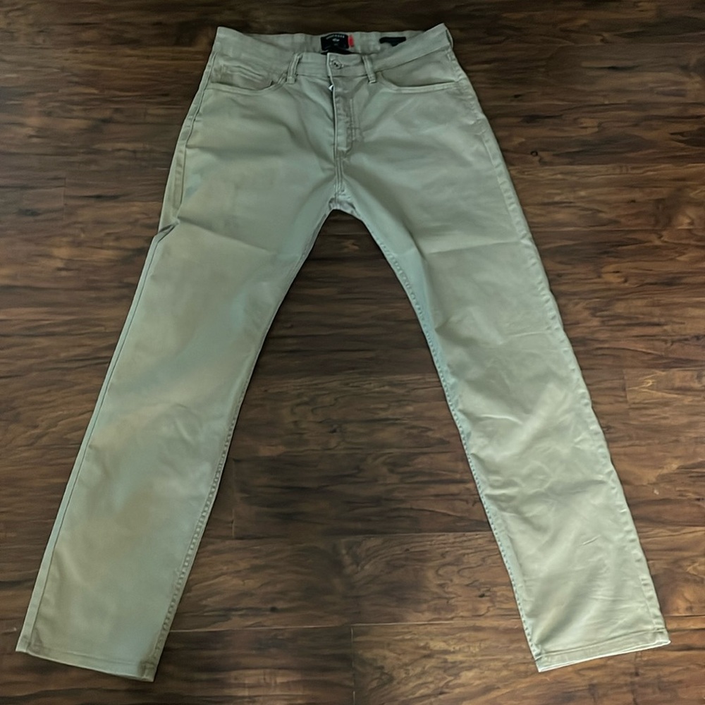 Dockers khakis